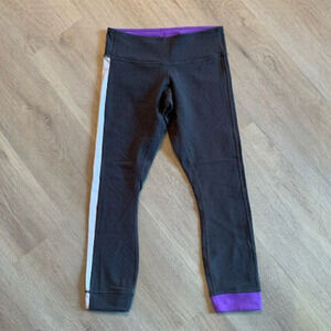 LULULEMON Amped Crop Soot Light / White / Power Purple size 4